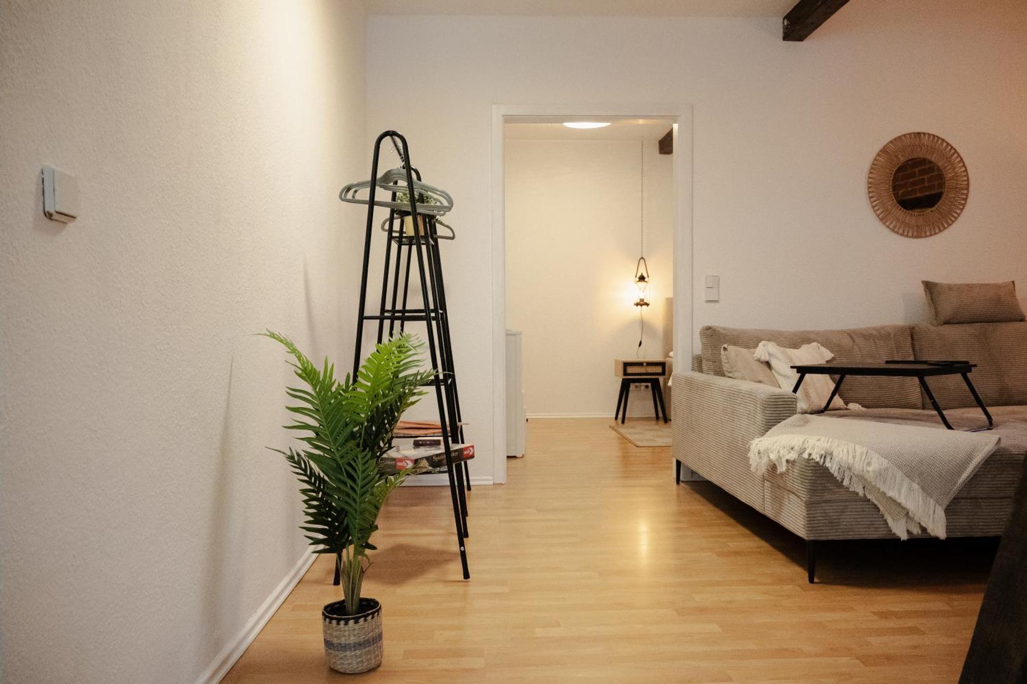 Jasta Homes Altstadt, Zentral, Ueberdachter Parkplatz, Netflix, Vollausstattung, Loft, Modern Und Komfort 哈默尔恩 外观 照片